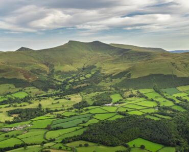 Weave the beauty of Wales into your day with Transport for Wales