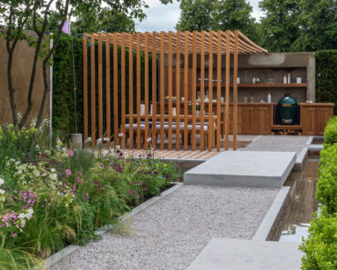 9 Clever Landscape Designer Tricks to Make the Most of a Long Narrow Garden