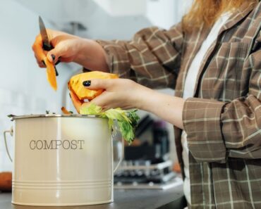 My 6-Ingredient Fall Soil Recipe Turns Kitchen Scraps Into Garden Gold – No Compost Bin Required